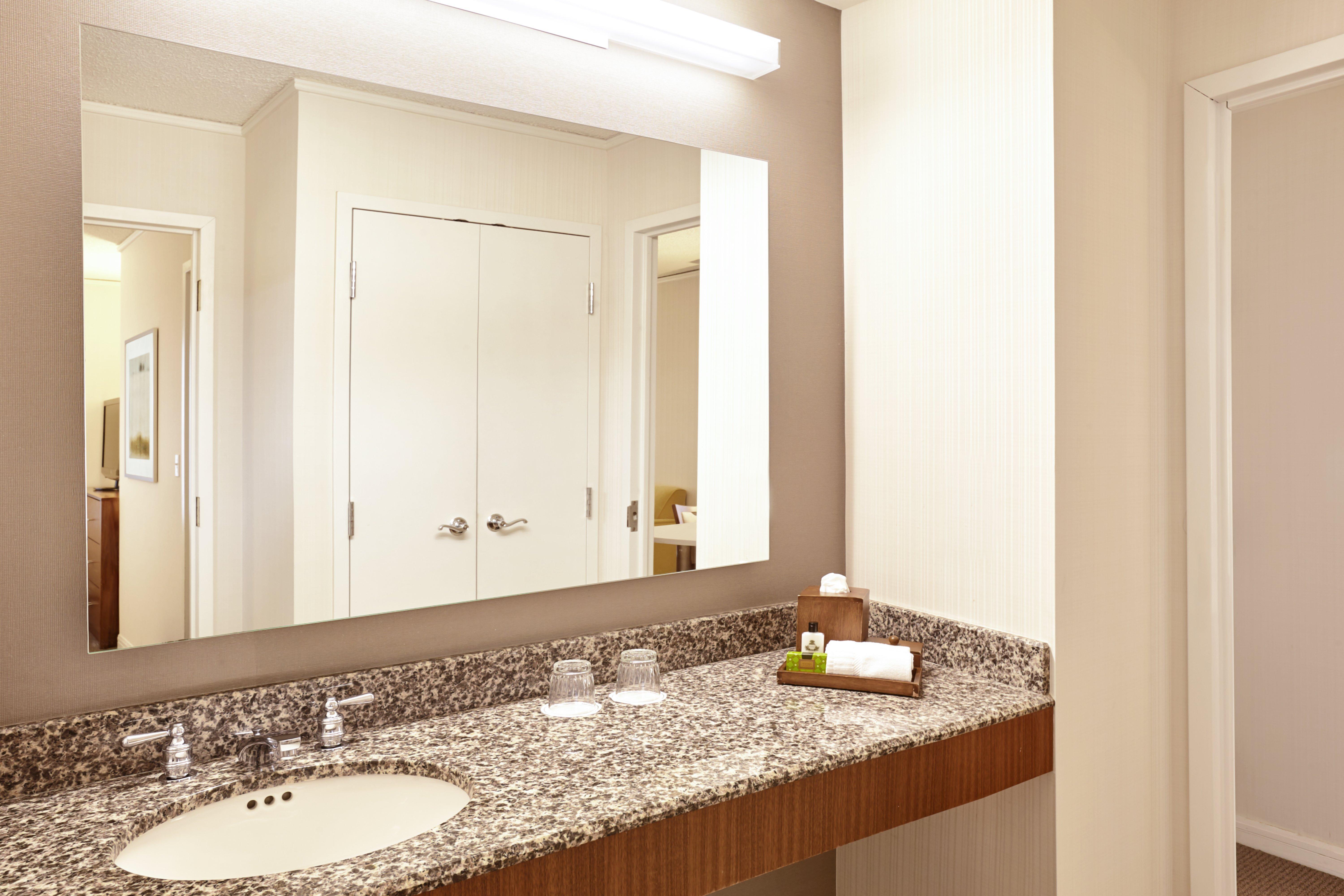 Intercontinental Suites Hotel Cleveland By Ihg Extérieur photo