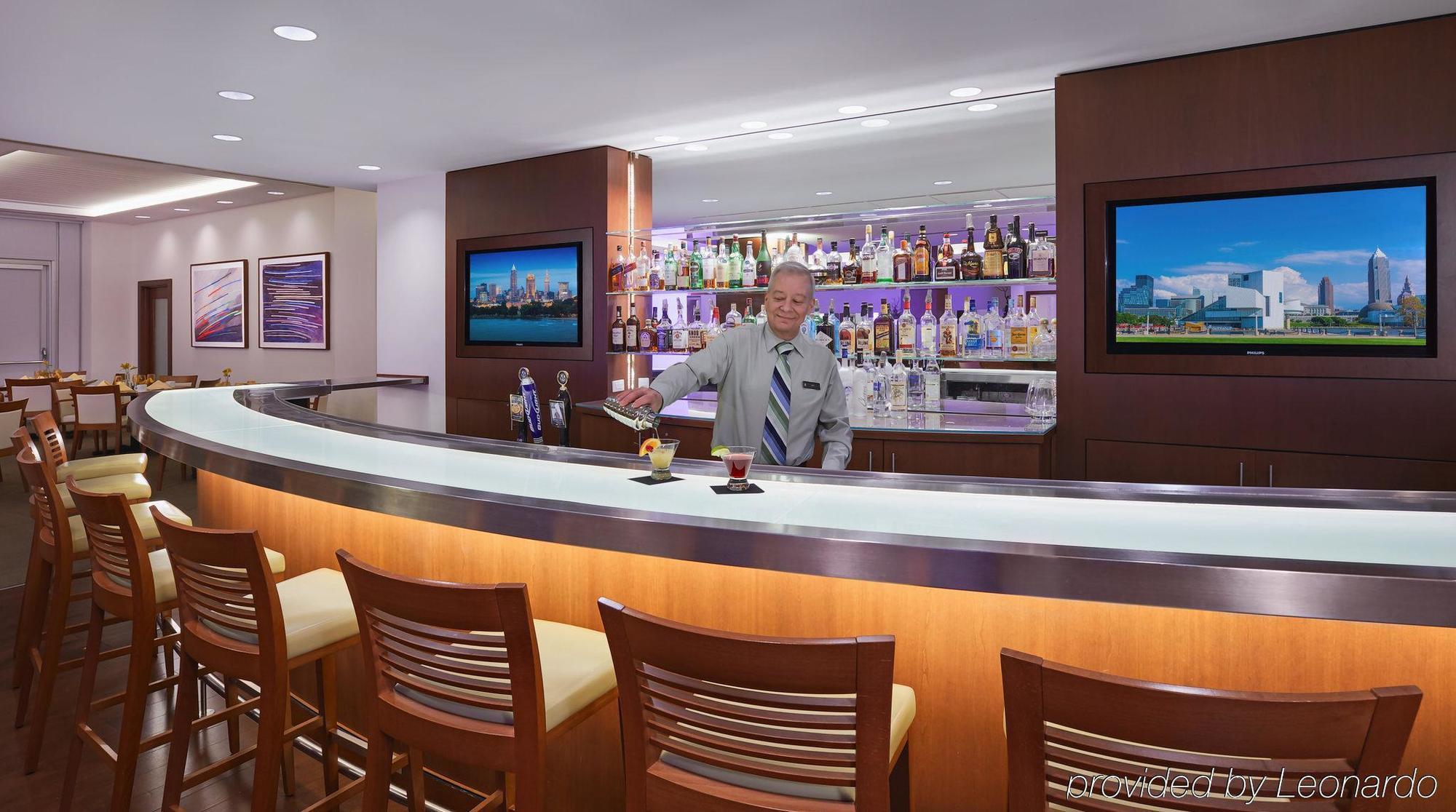 Intercontinental Suites Hotel Cleveland By Ihg Extérieur photo